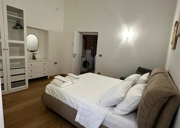 아파트 Casa Di Zoja 1 아로나